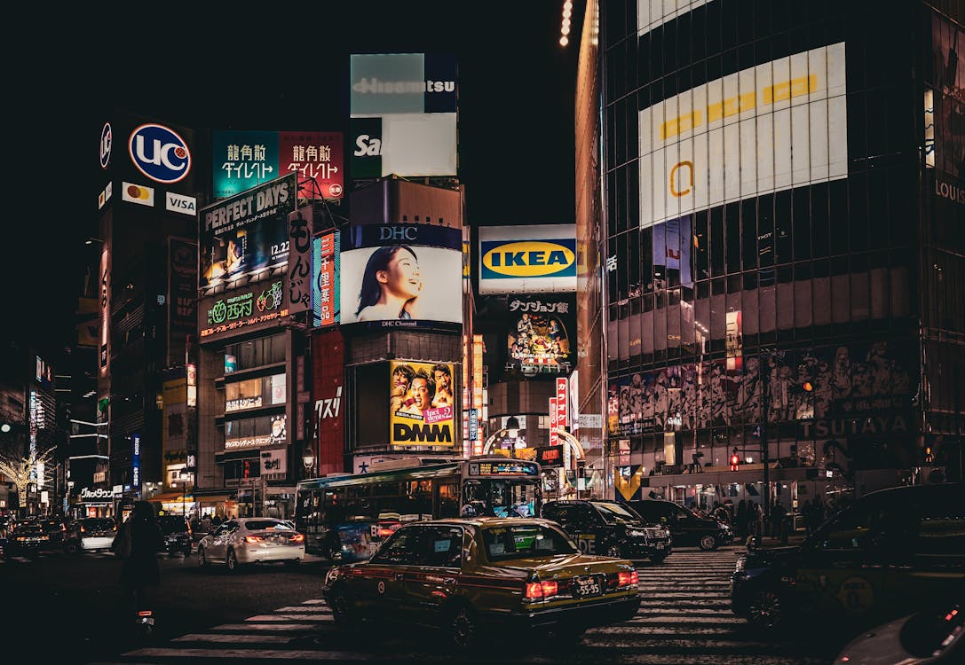 Essential Travel Etiquette for Your First Visit to Japan