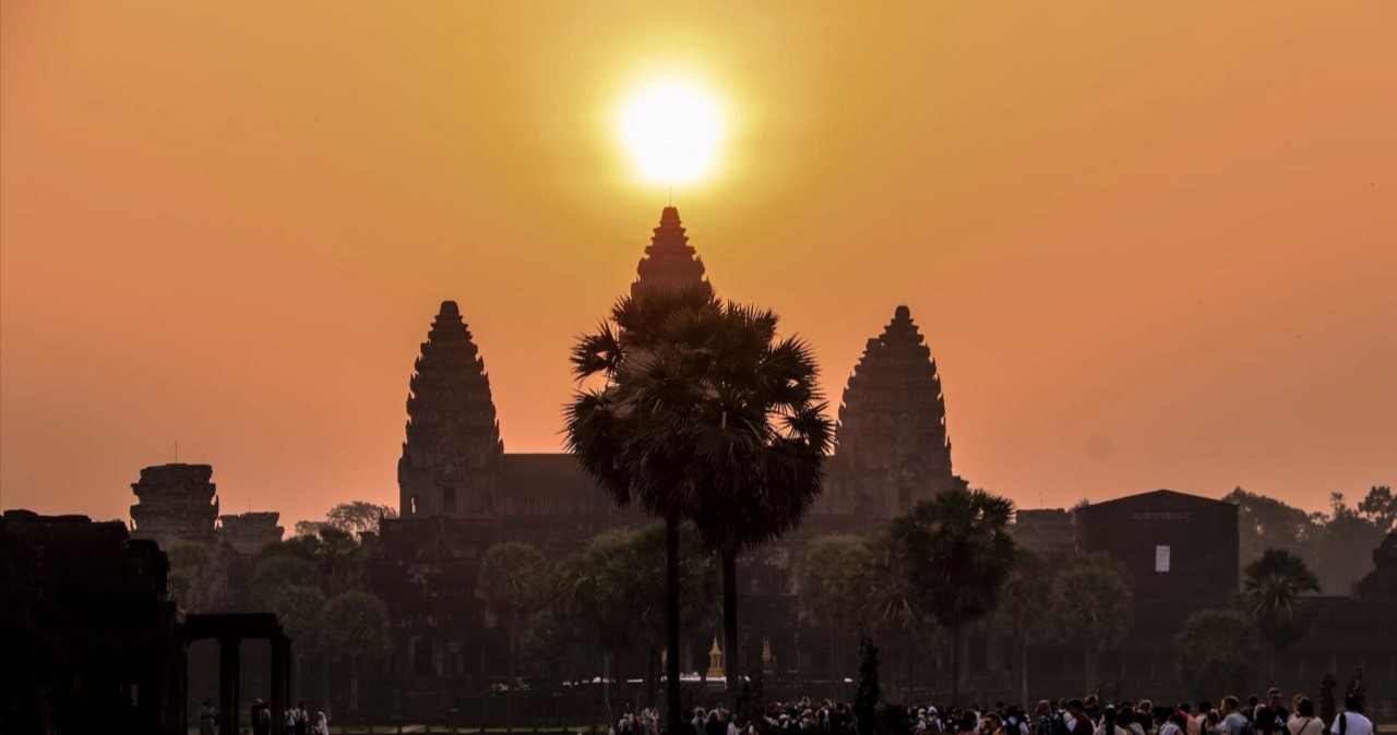 A Food Lover's Journey Through Phnom Penh: Must-Try Dishes and Drinks